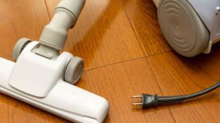 Xử lý sự cố máy hút bụi bị rò điện, giật điện tại nhà