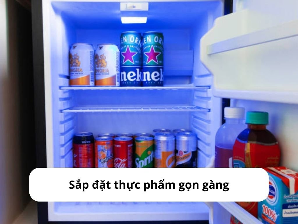 Đồ ăn thức uống nên được sắp xếp gọn gàng